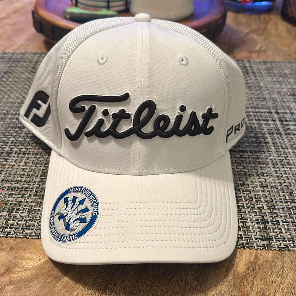 Titleist hat